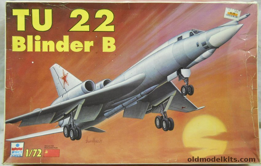 ESCI 1/72 TU-22 Blinder B With AS-4 Kitchen Missile, 9098 plastic model kit